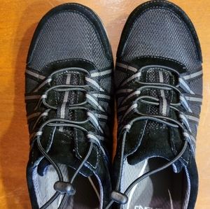 EUC Dansko black women's Honor Sneaker, size 39